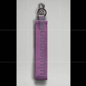 LULULEMON NEVER LOST KEYCHAIN!